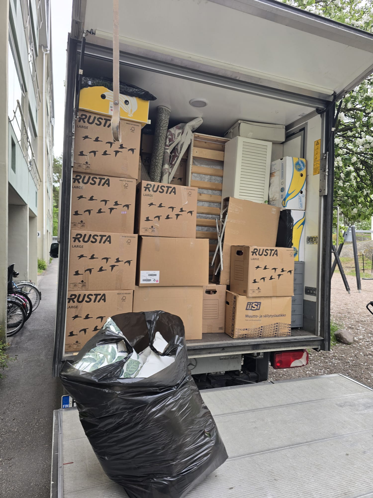 Yksiön muutto – tavaroiden kuljetus ammattimaisesti