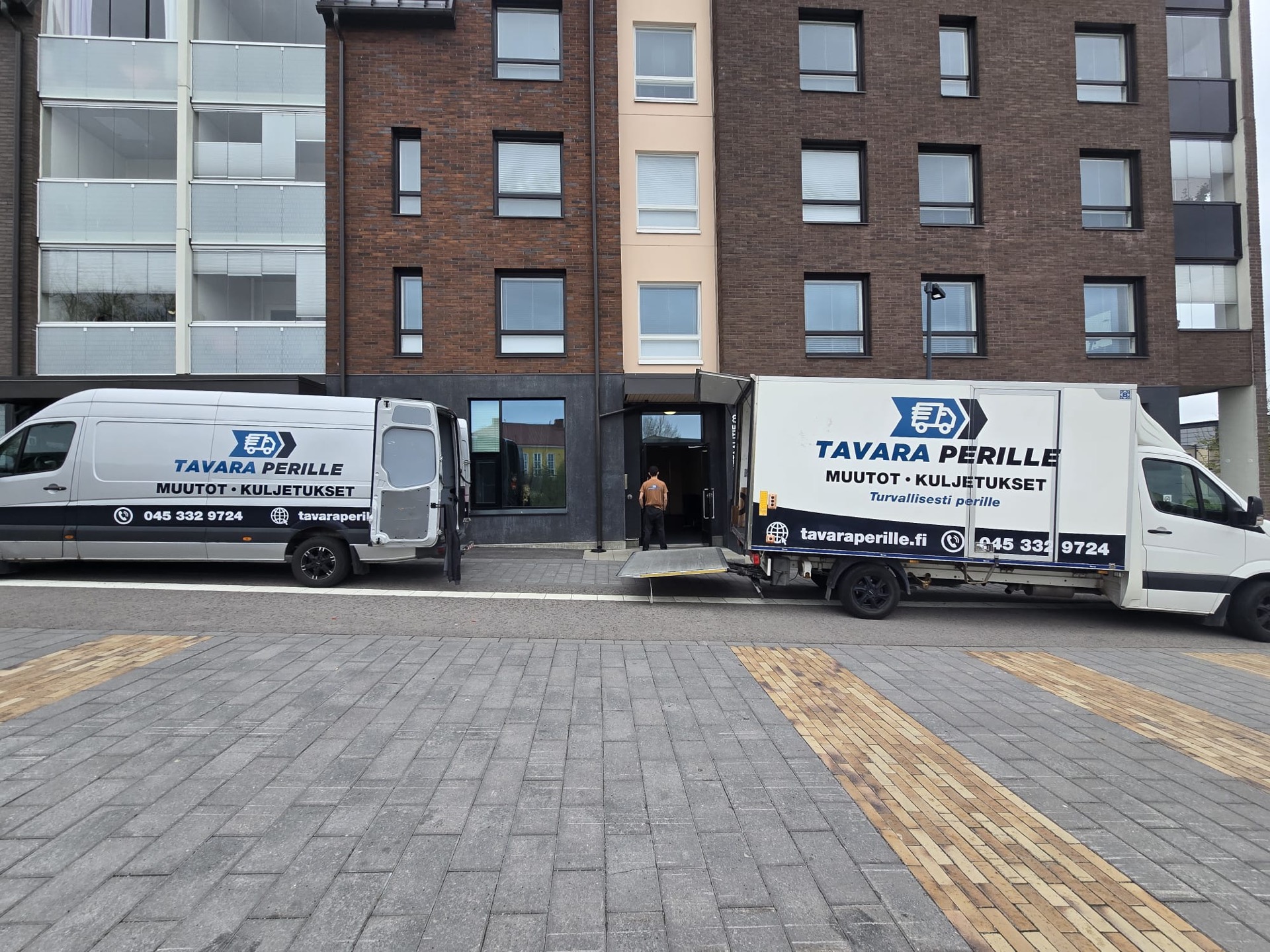 Tavaraperille muuttoauto pääkaupunkiseudulla